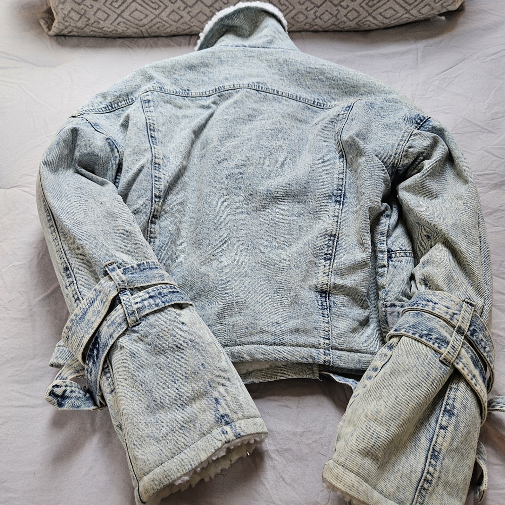 Jacket - Picture 3 of 5
